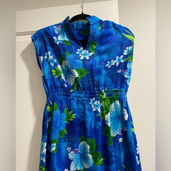 Womens Hawaiian Dress. Handmade. Small - Picture 2 of 11